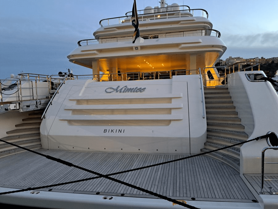 Priset för att hyra en&nbsp;superyacht